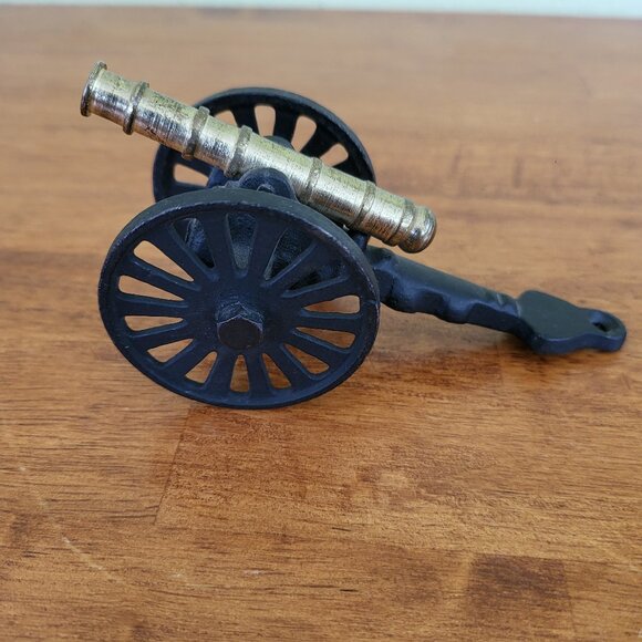 Vintage Brass Cast Iron Mini Cannon Artillery Civil War Toy Figurine Metal T3 - Picture 1 of 7